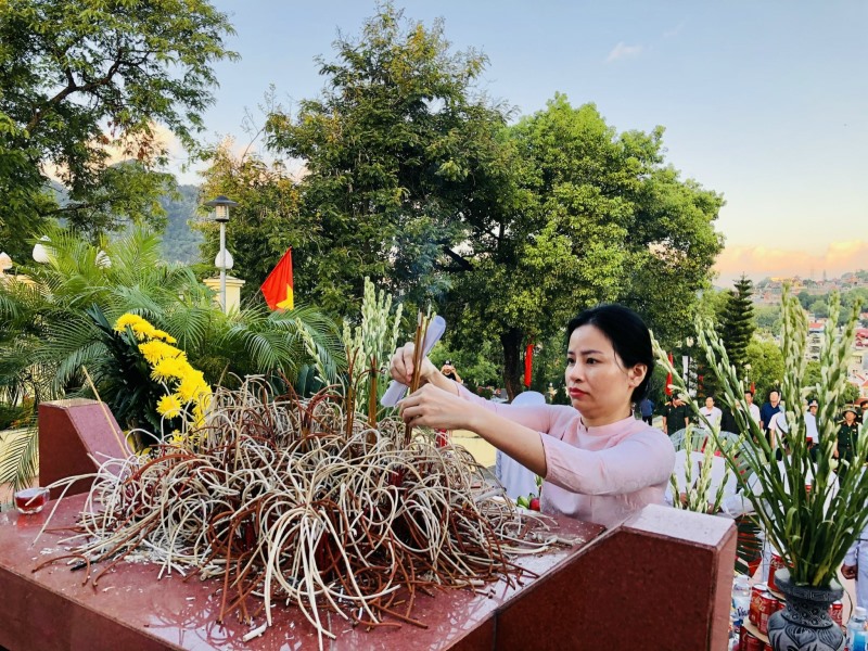Phường Hà Trung tổ chức Lễ kỉ niệm 75 năm ngày Thương binh - Liệt sỹ (27/7/1947 - 27/7/2022)