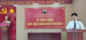 LỄ TRAO HUY HIỆU ĐẢNG ĐỢT 02/9/2024