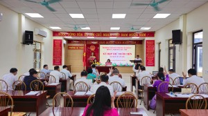HĐND phường Hà Trung tổ chức kỳ họp lần thứ 19 (kỳ họp chuyên đề) để quyết nghị một số vấn đề thuộc thẩm quyền.
